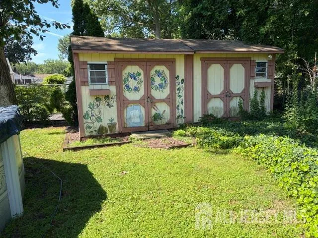 25 chase Avenue Avenel, NJ 07001