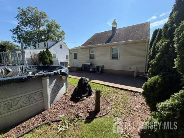 25 chase Avenue Avenel, NJ 07001