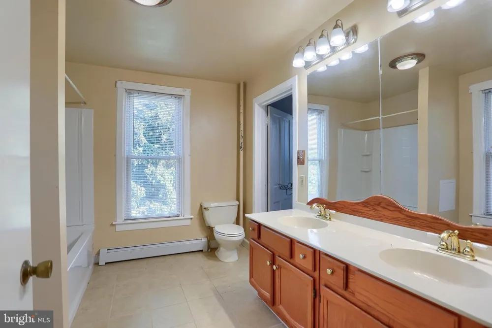 402 S PENN STREET Shippensburg, PA 17257