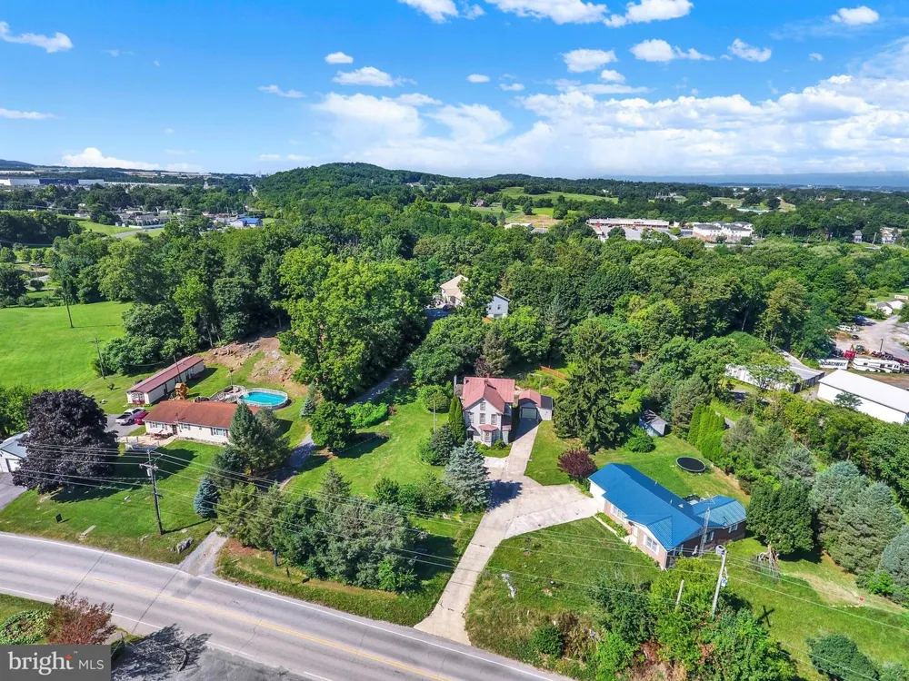402 S PENN STREET Shippensburg, PA 17257