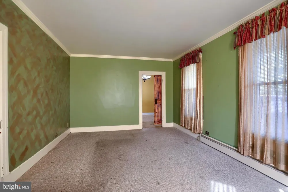 402 S PENN STREET Shippensburg, PA 17257