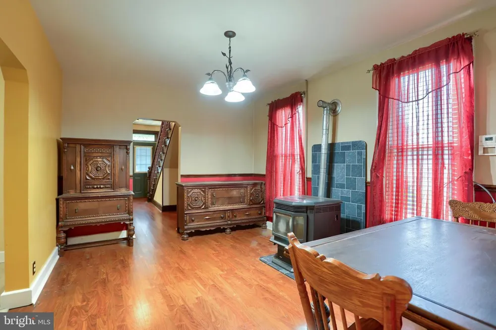 402 S PENN STREET Shippensburg, PA 17257