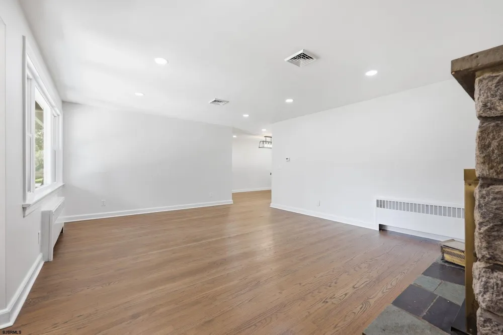 1180 E Park Ave Vineland, NJ 08360