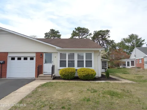 5 Mohawk Court