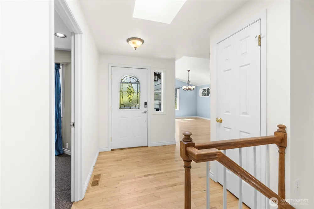 20801 Hermway Heights Place Mount Vernon, WA 98274