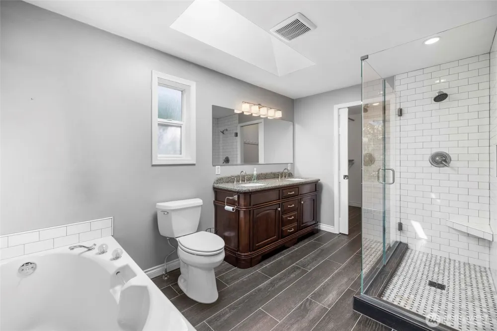20801 Hermway Heights Place Mount Vernon, WA 98274