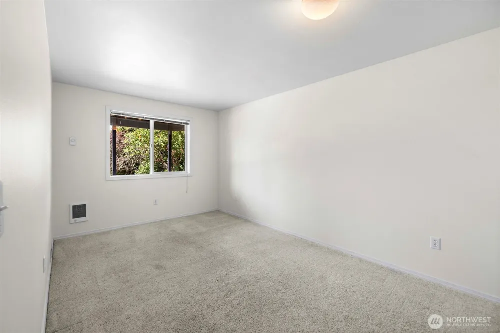 20801 Hermway Heights Place Mount Vernon, WA 98274
