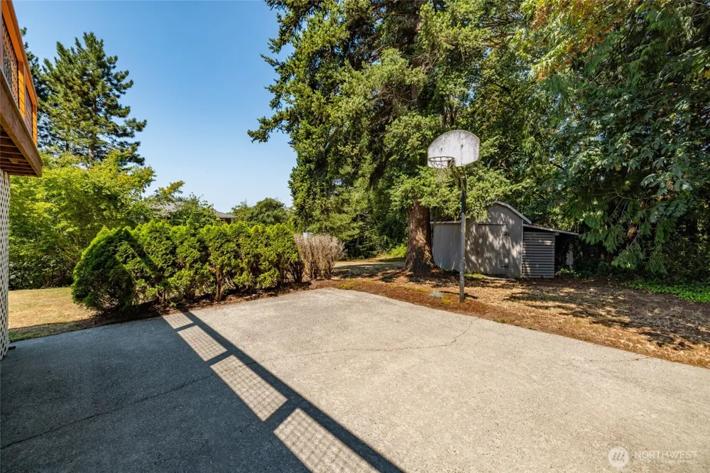 20801 Hermway Heights Place Mount Vernon, WA 98274