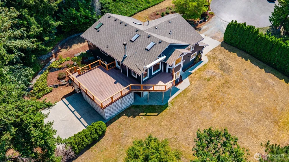 20801 Hermway Heights Place Mount Vernon, WA 98274