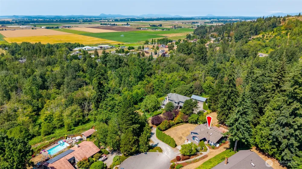 20801 Hermway Heights Place Mount Vernon, WA 98274