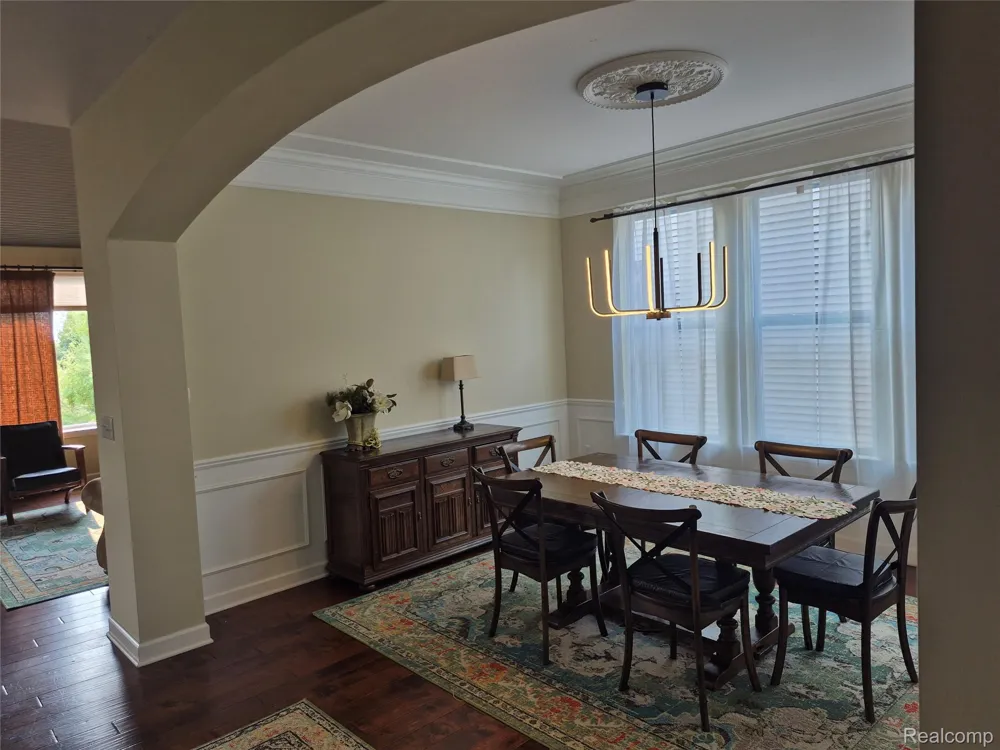 4976 W Stonegate Circle Orion Charter Township, MI 48359
