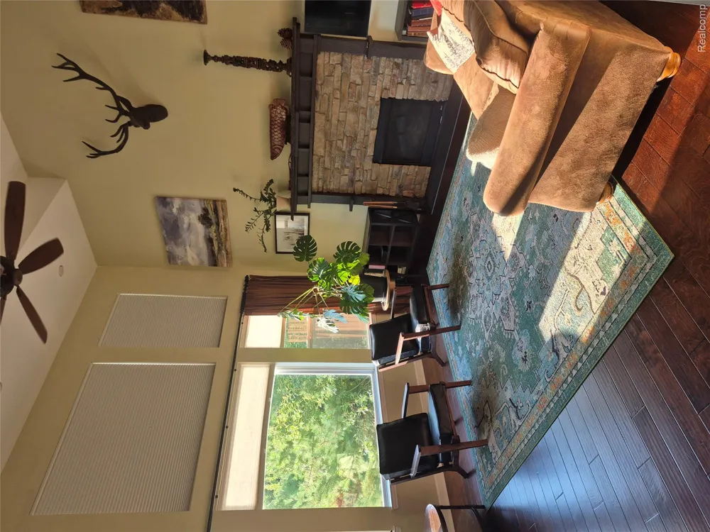 4976 W Stonegate Circle Orion Charter Township, MI 48359