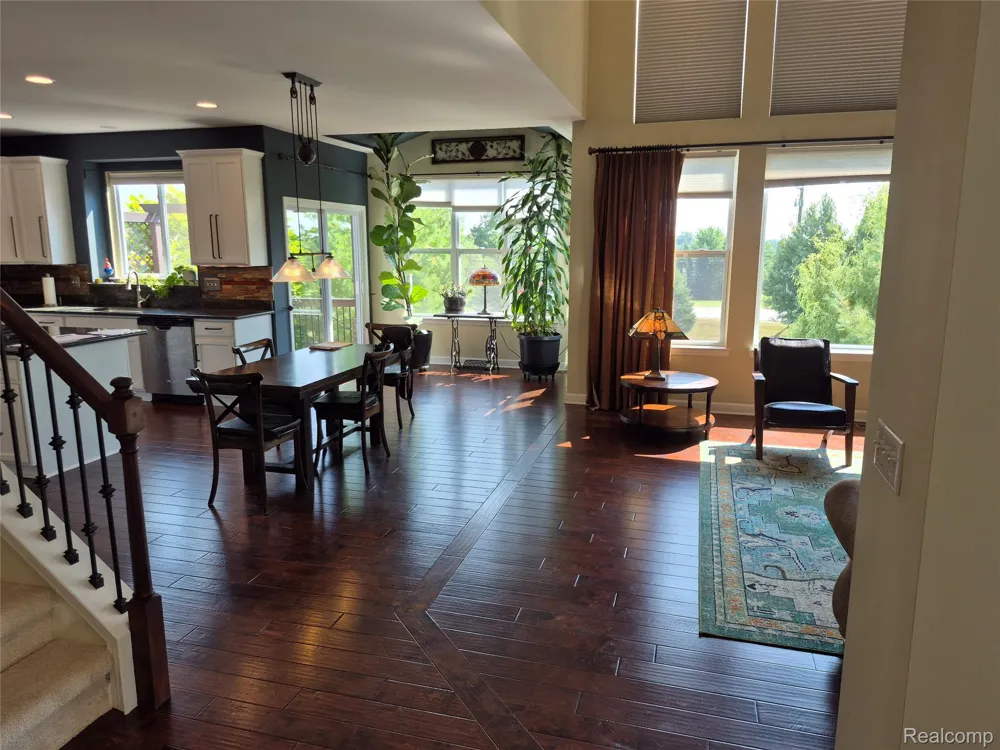 4976 W Stonegate Circle Orion Charter Township, MI 48359