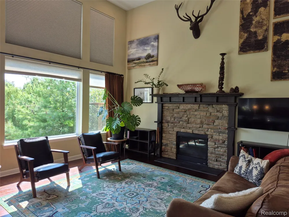 4976 W Stonegate Circle Orion Charter Township, MI 48359