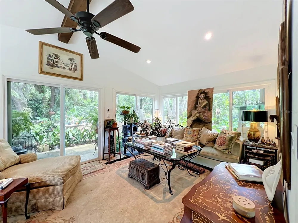 3851 S SANFORD AVENUE Sanford, FL 32773