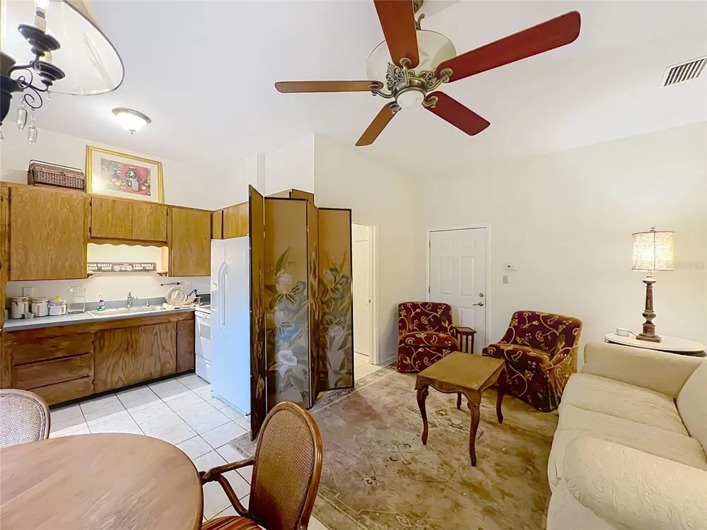 3851 S SANFORD AVENUE Sanford, FL 32773