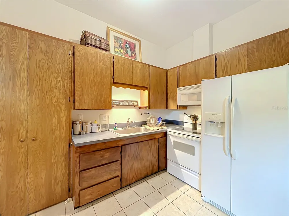 3851 S SANFORD AVENUE Sanford, FL 32773