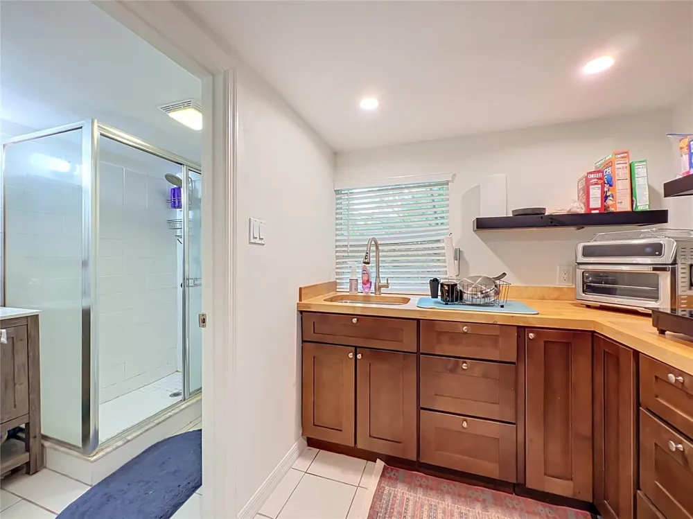 3851 S SANFORD AVENUE Sanford, FL 32773