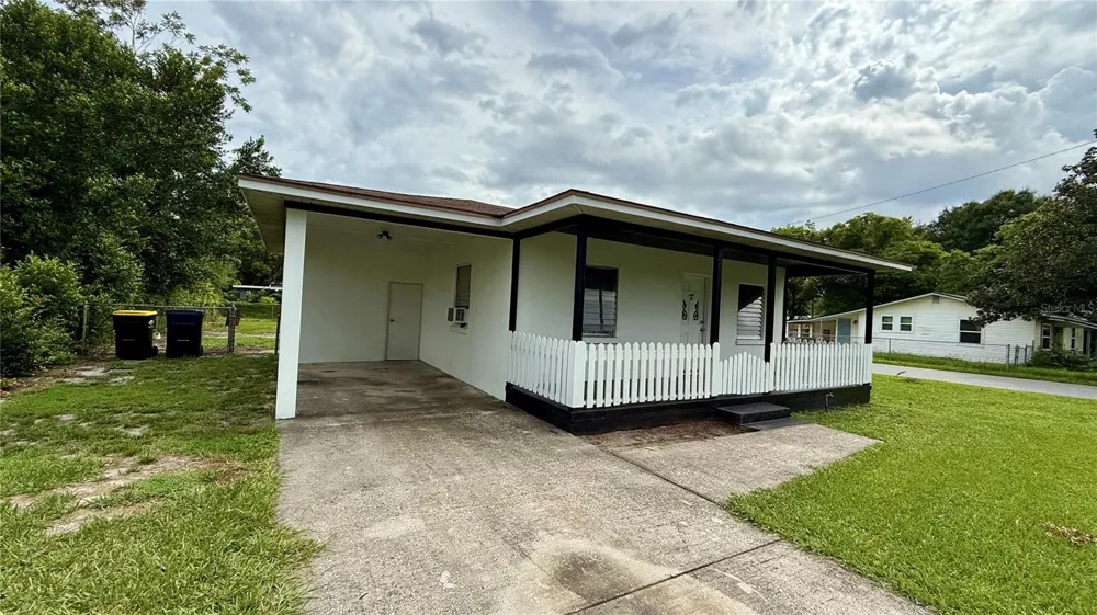 202 E POLK STREET Auburndale, FL 33823