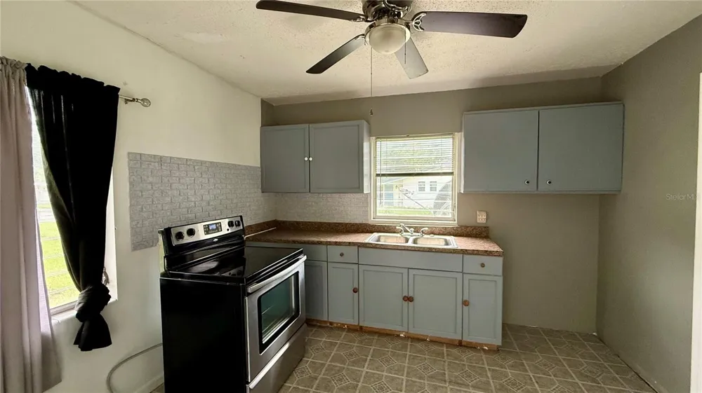 202 E POLK STREET Auburndale, FL 33823