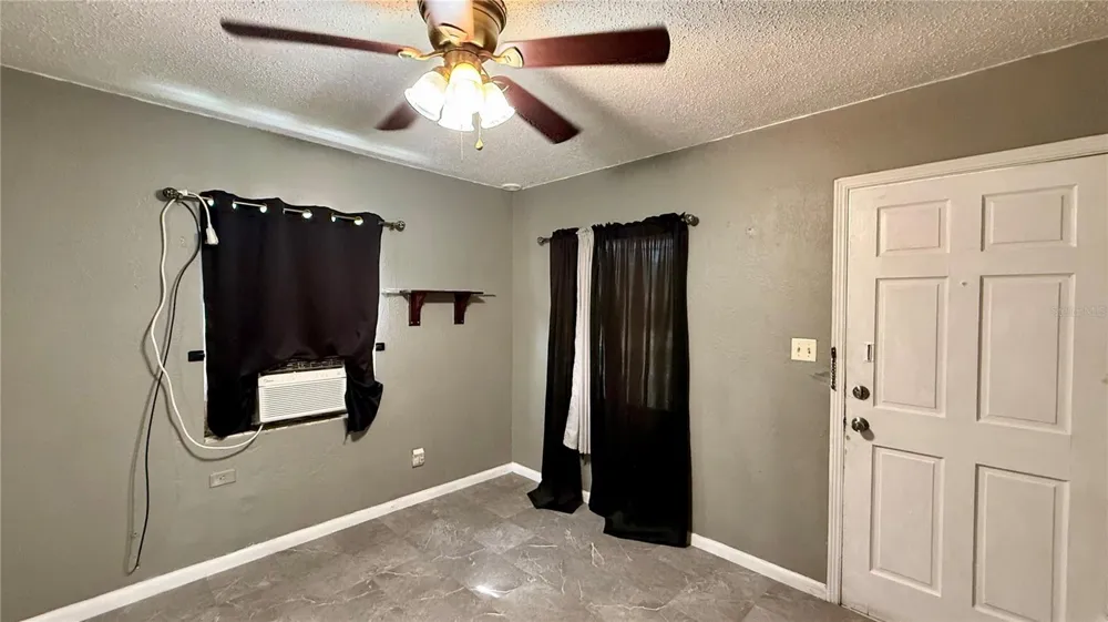 202 E POLK STREET Auburndale, FL 33823