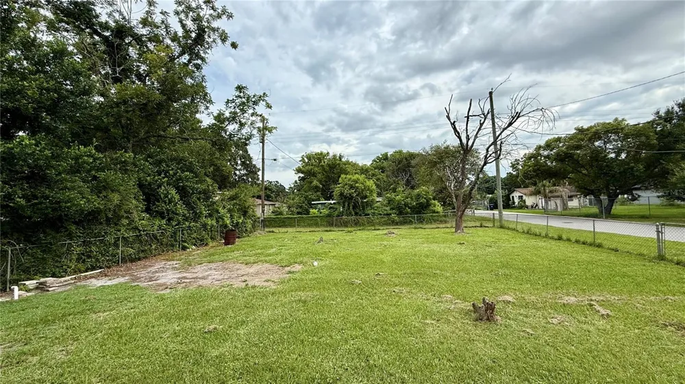 202 E POLK STREET Auburndale, FL 33823