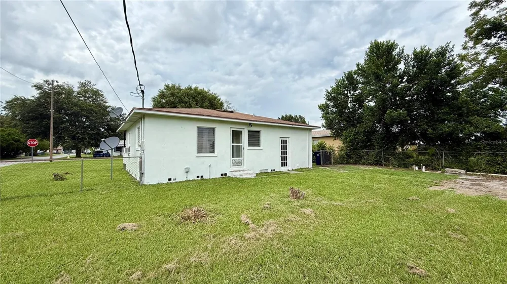 202 E POLK STREET Auburndale, FL 33823
