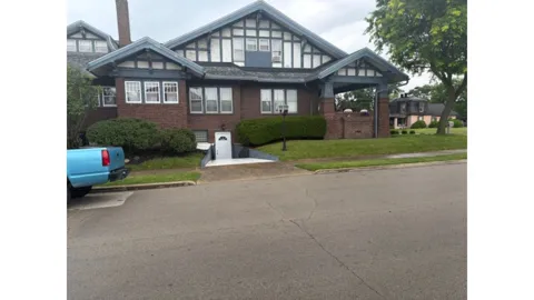 401 W Washington