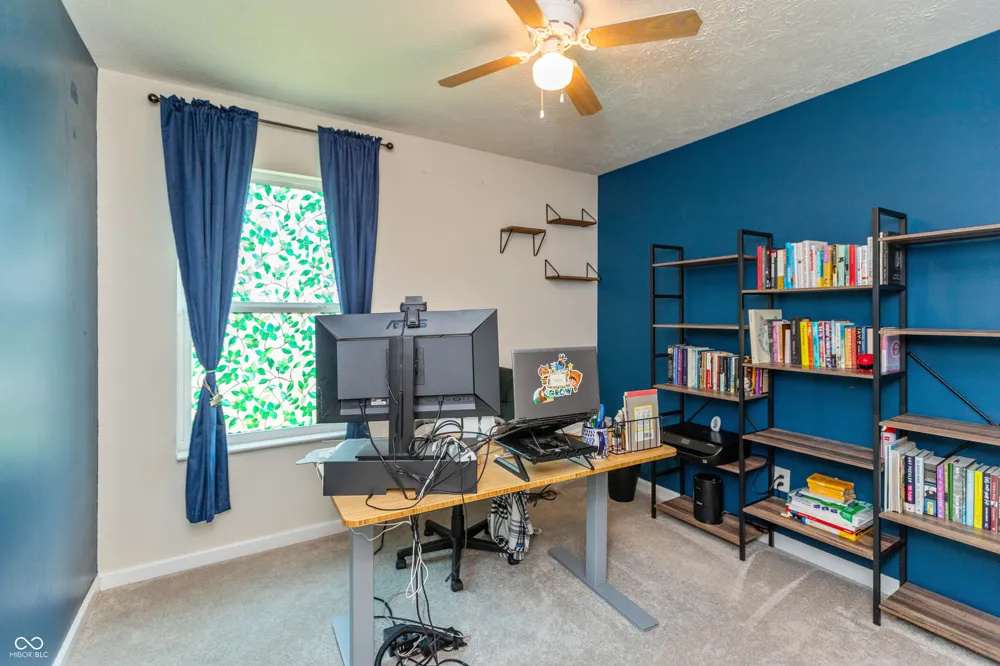 8842 Benjamin Lane Avon, IN 46123