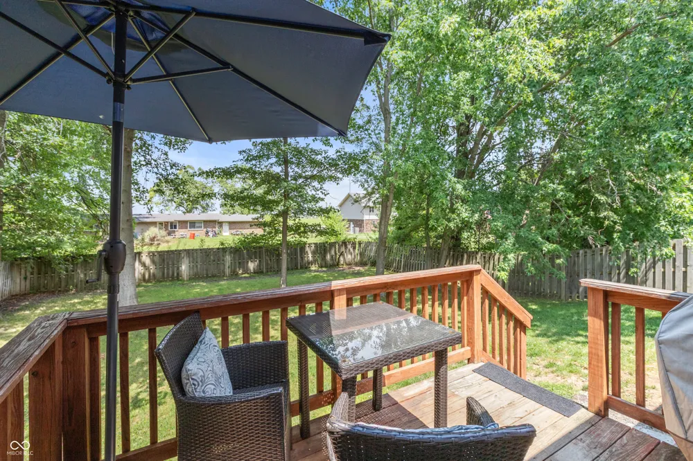 8842 Benjamin Lane Avon, IN 46123