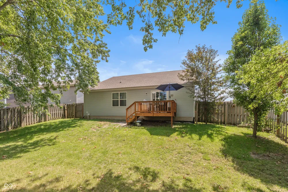 8842 Benjamin Lane Avon, IN 46123