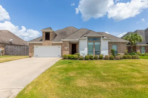 108 Mandavilla Way