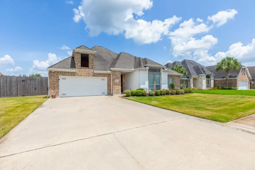 108 Mandavilla Way Lumberton, TX 77657