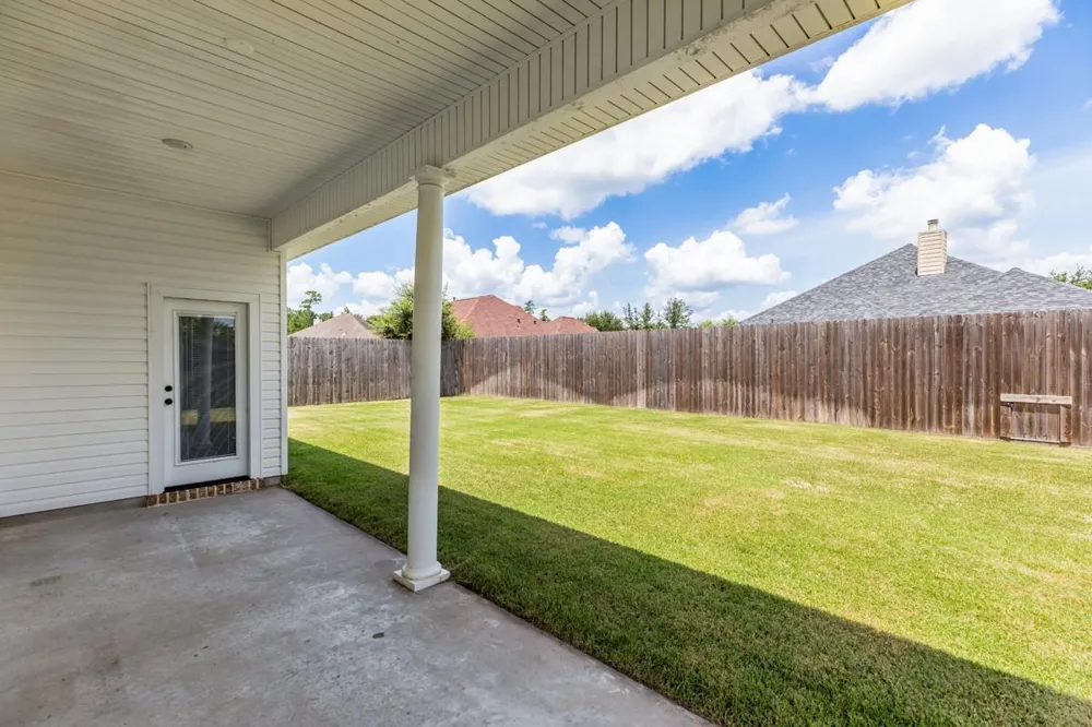 108 Mandavilla Way Lumberton, TX 77657