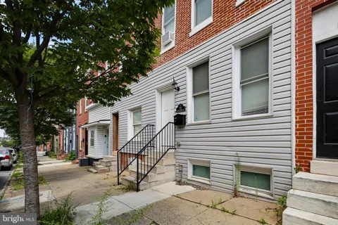 727 CHESTER STREET