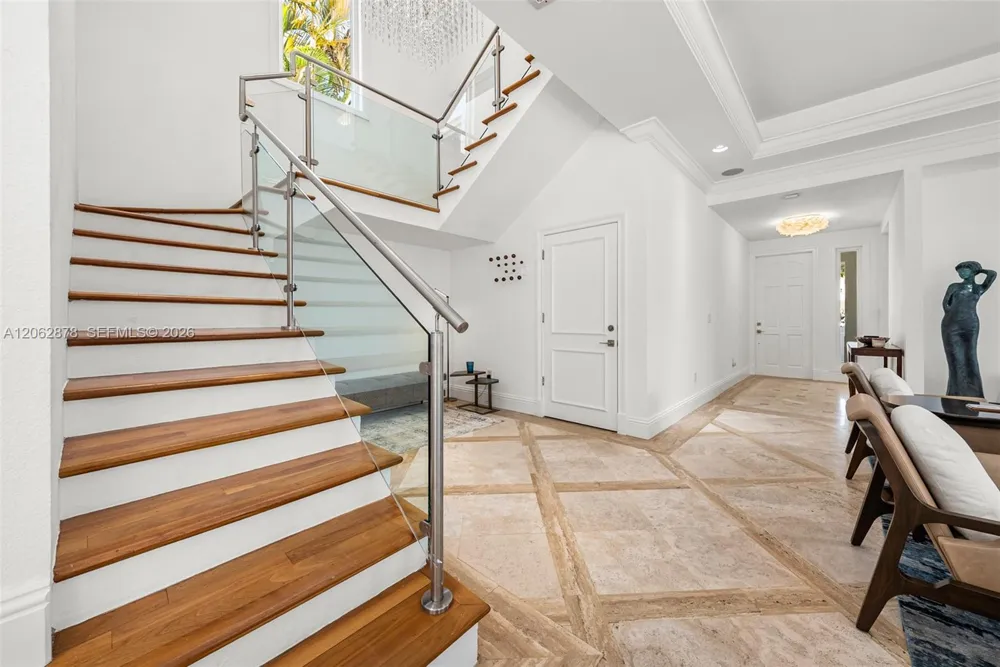 6 Coconut Ln Key Biscayne, FL 33149