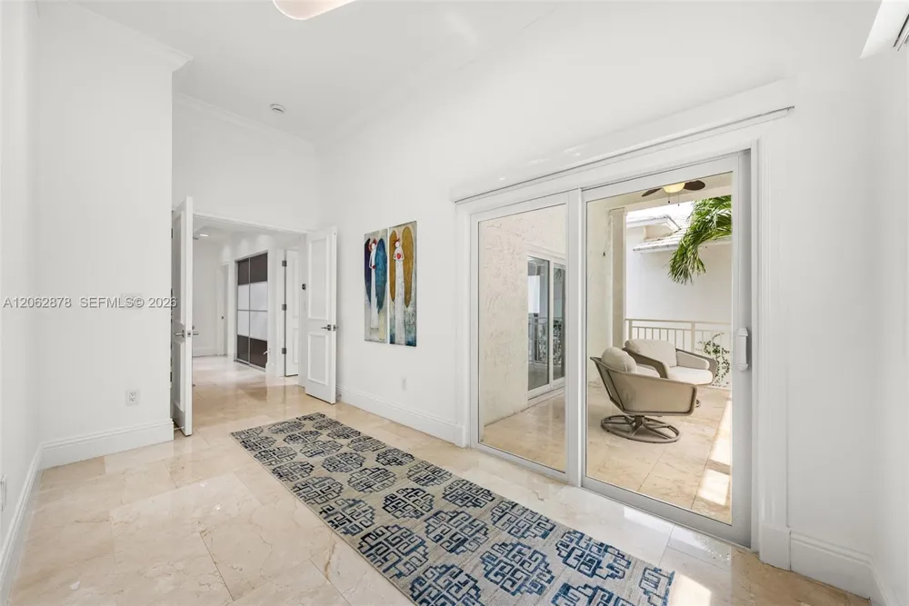 6 Coconut Ln Key Biscayne, FL 33149