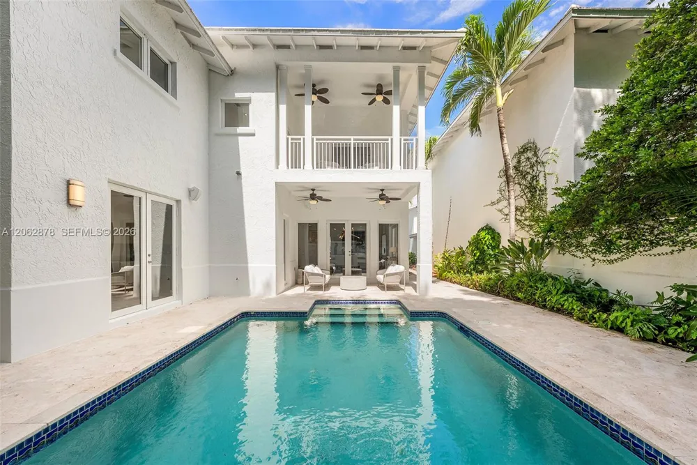 6 Coconut Ln Key Biscayne, FL 33149