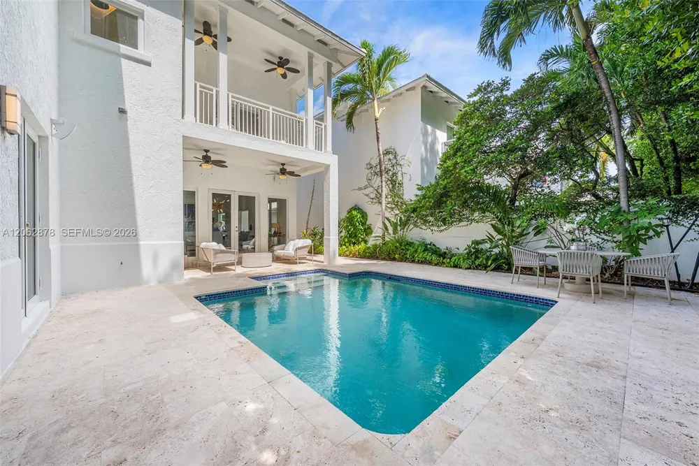 6 Coconut Ln Key Biscayne, FL 33149