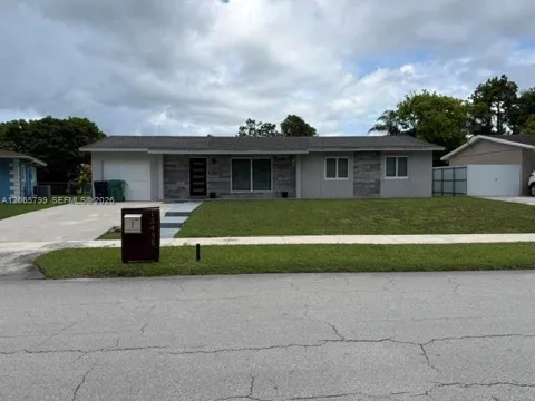 15435 SW 108th Ct