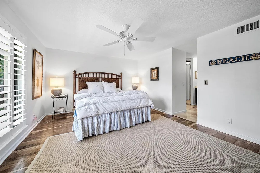 523 BRACKENWOOD PLACE Palm Beach Gardens, FL 33418