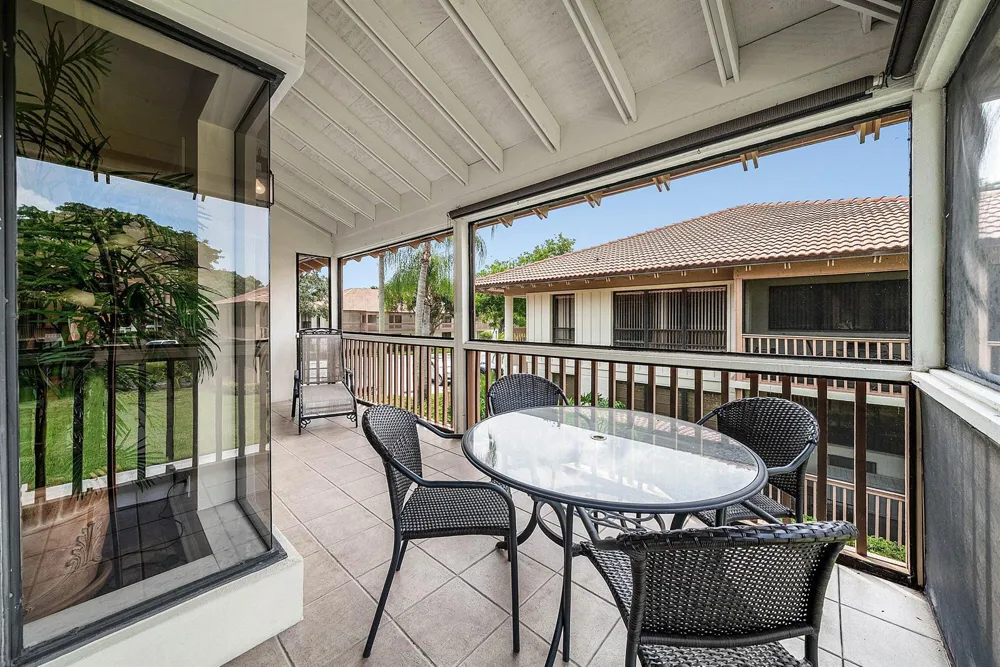 523 BRACKENWOOD PLACE Palm Beach Gardens, FL 33418