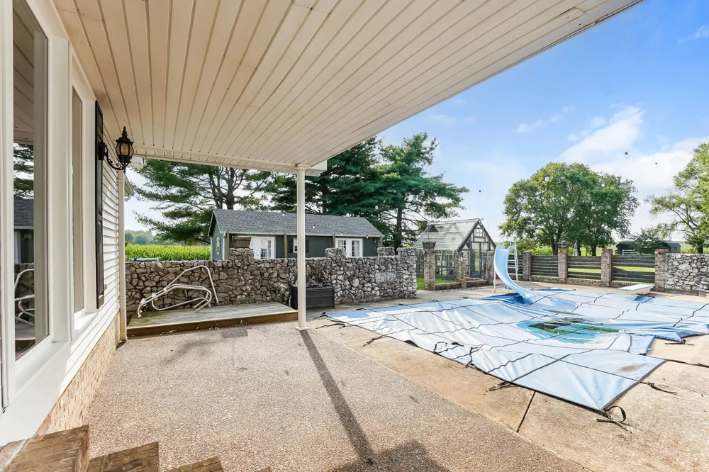5990 Clarksville Rd Russellville, KY 42276