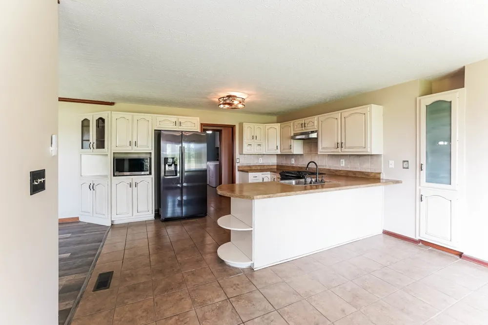 5990 Clarksville Rd Russellville, KY 42276