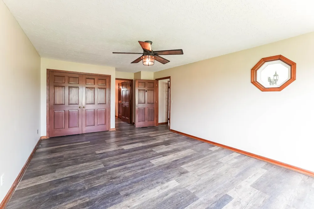 5990 Clarksville Rd Russellville, KY 42276
