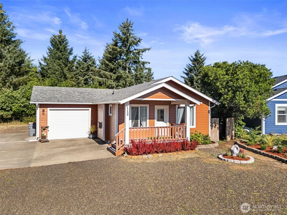 112 Seagate Street SW Ocean Shores, WA 98569