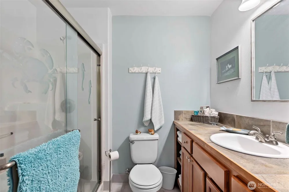 112 Seagate Street SW Ocean Shores, WA 98569