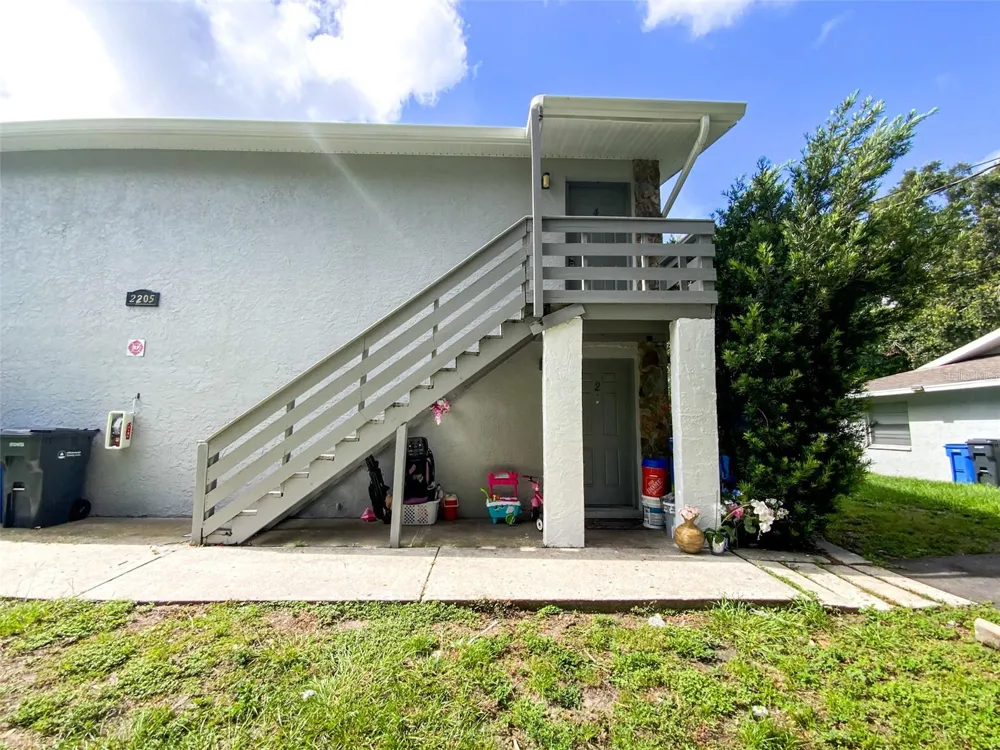 2205 IRENE STREET #4 Lutz, FL 33549
