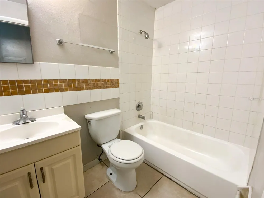 2205 IRENE STREET #4 Lutz, FL 33549