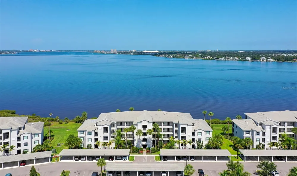910 TIDEWATER SHORES LOOP #402 Bradenton, FL 34208